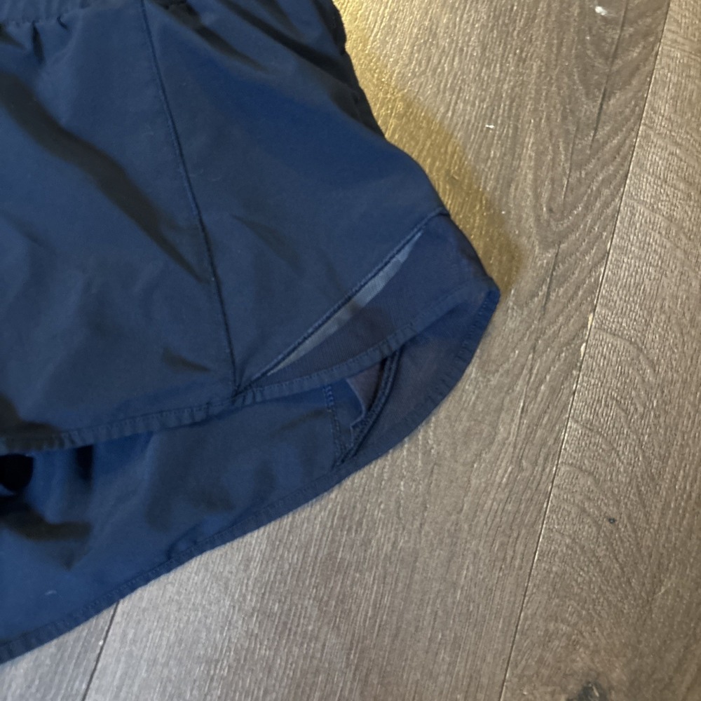Lululemon Hotty Hot High-Rise Lined Shorts Navy Blue 4" Inseam Womens Size 6 Zip - Picture 2 of 6